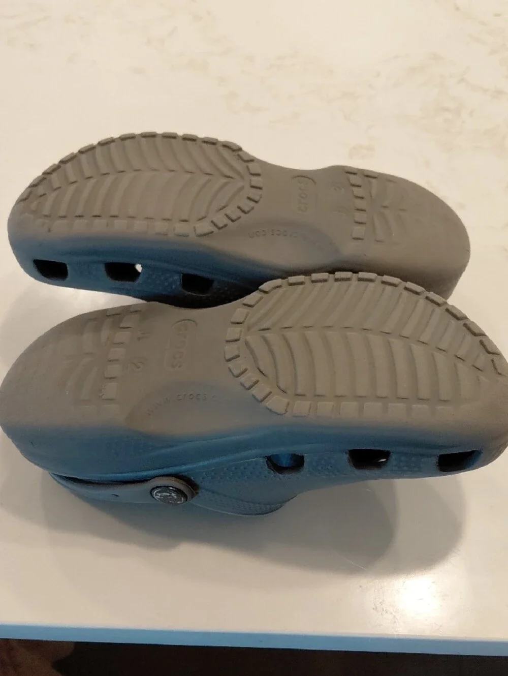 CROCS  Gray Comfort Clog
